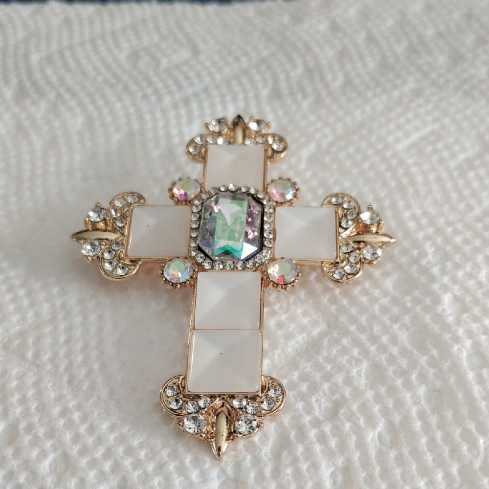 Beautiful Gold and White Cross Brooch